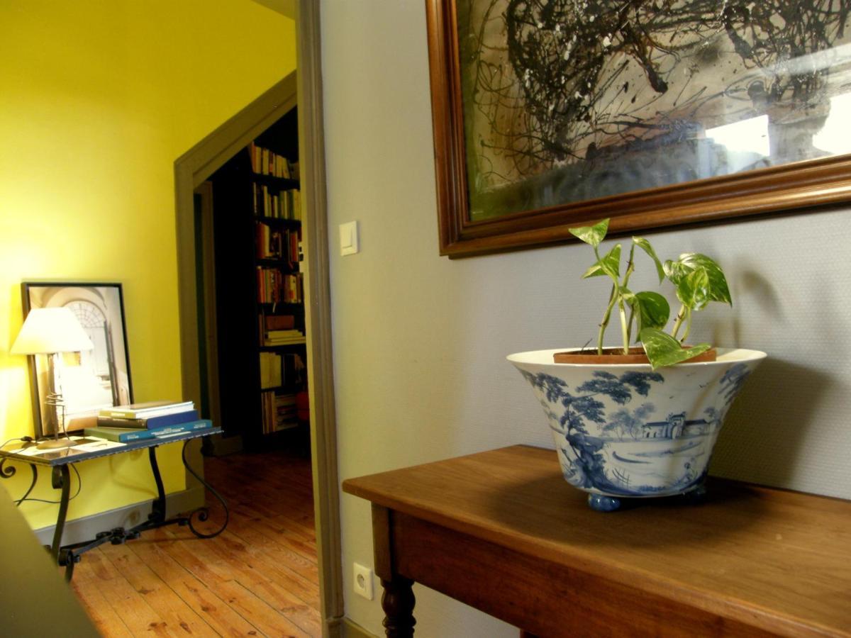 Le Logis De La Colombe Bed & Breakfast Le Puy-en-Velay ภายนอก รูปภาพ